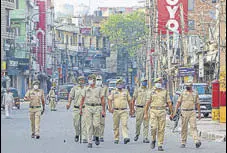  ?? PTI ?? The Jammu and Kashmir administra­tion has imposed a lockdown in nine of the 10 districts that were declared red zones.