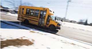  ?? BOB TYMCZYSZYN TORSTAR ?? School buses will be back on the roads Monday when students will return to in-school learning.