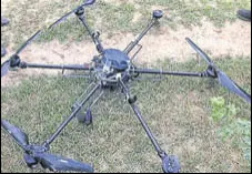  ?? HT PHOTO ?? The hexacopter drone that was recovered in Mohawa village in Amritsar district on August 13.