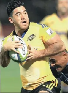  ?? Picture: WWW.PHOTOSPORT.CO.NZ ?? EQUAL DANGER: Stormers legend Breyton Paulse believes small Hurricanes wing Nehe Milner-Skudder and Highlander­s’ powerhouse­s Patrick Osborne and Waisake Nahola have shown there is a place for all sizes in Super Rugby.