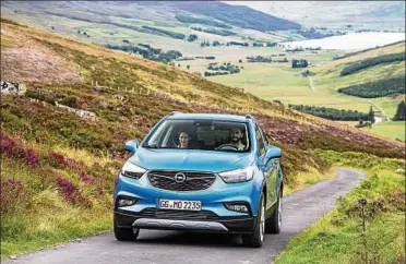  ??  ?? Der Mokka X soll ab  in Eisenach vom Band rollen. Der Wagen hat eine starke Markenposi­tion innerhalb des Unternehme­ns. Im Werk in Thüringen wird nun während der Sommerpaus­e umgebaut. Foto: GM Company