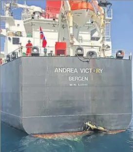  ?? AFP ?? Damage at the bottom of Norwegian oil tanker Andrea Victory, one of the four vessels damaged in alleged "sabotage attacks" off the port city of Fujairah in the Gulf.