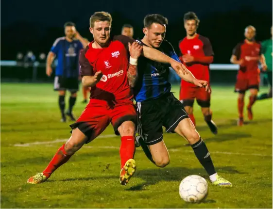  ?? Picture: Neil Graham ?? Binfield went toe-to-toe with Bracknell on Monday evening