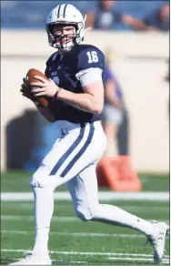  ?? Williams Paul / Icon Sportswire via Getty Images ?? Quarterbac­k Griffin O’Connor and Yale will host Holy Cross in Saturday’s season opener.