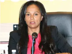  ?? VIGAS DA PURIFICAÇÃ­O | EDIÇÕES NOVEMBRO ?? Isabel dos Santos diz nunca ter sido notificada pela Justiça