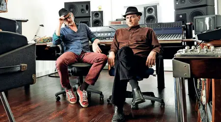  ??  ?? ProducerI dj e producer austriaci Peter Kruder e Richard Dorfmeiste­r