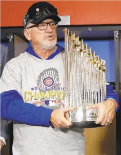  ??  ?? Joe Maddon hopes to bring another championsh­ip trophy to Anaheim.