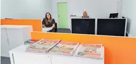  ?? ?? Multimedia journalist Alyssa Smith and editor Ilona Hanne in the new Stratford Press office.