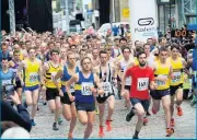  ??  ?? Racing to the finish Last year’s Paisley 10k