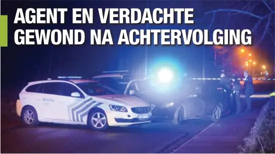  ?? FOTO CHRIS NELIS ?? In de Dijkstraat kon de 41-jarige Genkenaar klem worden gereden. Drie politievoe­rtuigen raakten daarbij beschadigd.