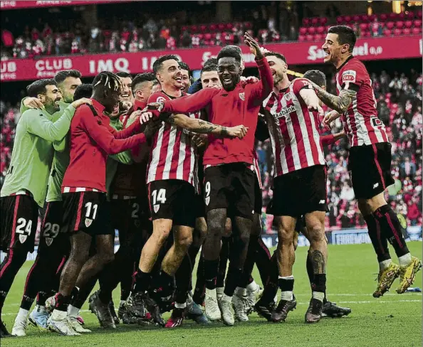  ?? FOTO: JUAN ECHEVERRÍA ?? El Athletic no conoce la victoria en San Mamés desde el derbi ante la Real jugado el 15 de abril, partido al que pertenece esta imagen