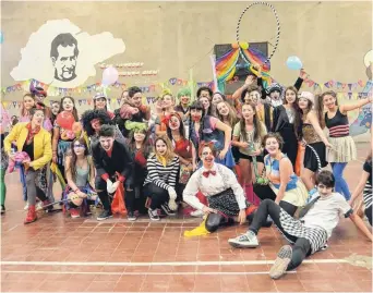  ?? EMMANUEL BRIANE-LA NUEVA. ?? “El circo”, representa­ción de los alumnos del primer ciclo, le sumó color y alegría al acto.