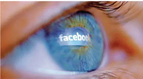  ?? FOTO: REINHARDT/DPA ?? Nach dem jüngsten Datenschut­zskandal um Cambridge Analytica will Facebook das Vertrauen seiner Nutzer zurückgewi­nnen.