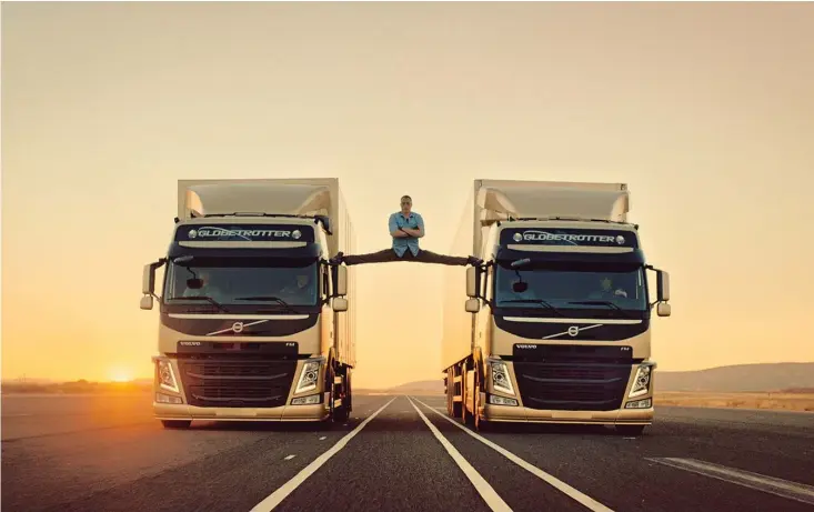  ?? BILD: VOLVO LASTVAGNAR ?? Tio år har gått sedan Volvos reklamfilm ”The Epic Split” släpptes. En reklam för lastbilar som är svår att kalla annat än en succé. Miljoner såg filmen på bara några dygn.