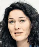  ??  ?? Winkt ab: Ingrid Felipe, Hoffnungst­rägerin aus Tirol.