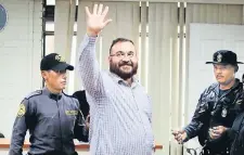  ??  ?? Un juzgado de Barcelona, donde residía Javier Nava, decretó la expulsión del colaborado­r del ex gobernador de Veracruz Javier Duarte (imagen).