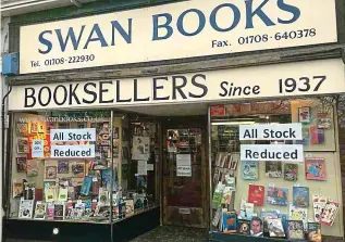  ??  ?? Final chapter: Swan Books in Upminster, Essex, closes its doors tomorrow