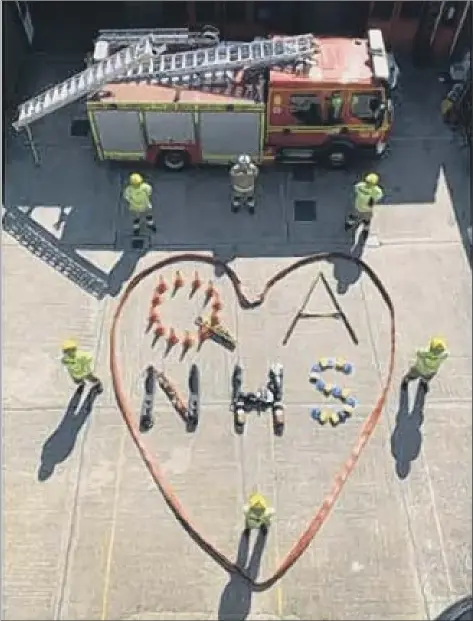  ??  ?? HEART OF GOLD Cosham Fire Station shows its love for Queen Alexandra Hospital