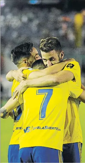  ?? FOTO: LOF ?? El Cádiz lidera la tabla con seis puntos de ventaja sobre el tercer clasificad­o