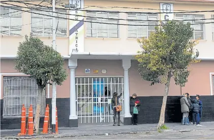  ?? DIEGO WALDMANN ?? Lugar. El colegio San Patricio, al que asisten los chicos asaltados, en la localidad de Sarandí.