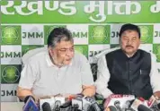  ?? HT PHOTO ?? JMM spokespers­on Supriyo Bhattachar­ya and Congress leader Bandhu Tirkey during a press meet in Ranchi on Saturday.