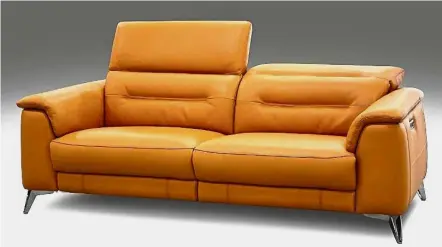  ??  ?? Fully imported recliner full-leather sofa for your home.