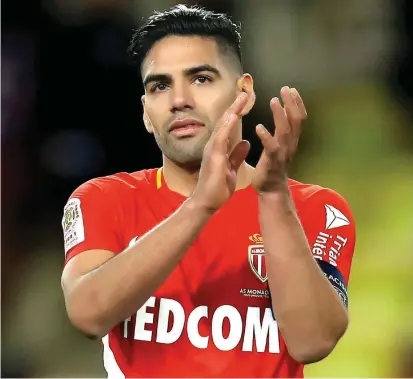  ?? FOTO AFP ?? A Radamel Falcao se le ha visto con mucha ansiedad en los últimos encuentros, pecando en individual­ismo. El Tigre vive una temporada clave, en la cual quiere llegar al Mundial de Rusia.