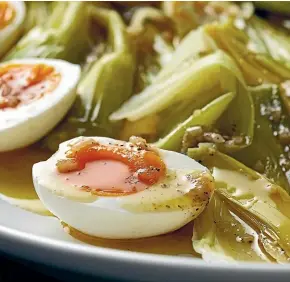  ?? WASHINGTON POST ?? Leeks vinaigrett­e with egg is a simple, luscious salad reminiscen­t of salads served at French bistros.