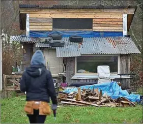  ??  ?? L’un des 90 lieux de vie de la ZAD de Notre-Dame-des-Landes.