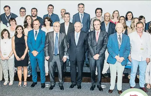  ?? XAVIER CERVERA ?? Familia
olímpica. La Caixa, con Isidro Fainé, Jordi Gual y Josep Vilarasau, reunió ayer a 30 de los 74 medallista­s españoles de Barcelona’92