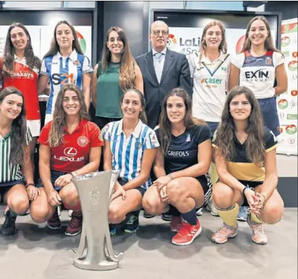  ??  ?? z equipos pelearán por desbancar a la Real Sociedad, vigente campeón. El R.S. Tenis vuelve tras dos años en segunda.