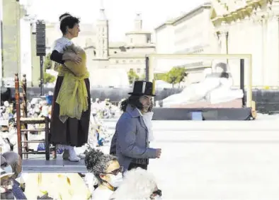  ?? JAIME GALINDO ?? Como ya ocurrió hace un año, los cuadros de Goya volverán a cobrar vida en la plaza del Pilar durante estas fiestas.