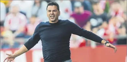  ?? Foto: PERE PUNTÍ ?? Míchel Sánchez es uno de esos técnicos que vive los partido de forma muy intensa