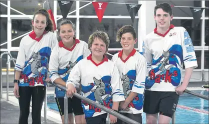  ??  ?? ON TARGET: Horsham Sharks swimmers, from left, Claudia Lanyon, Lily Bolton, Hugo Hopper, Deacon Briggs and Matthew Ough will compete in Victorian Country Short Course Championsh­ips at the weekend. Picture: PAUL CARRACHER