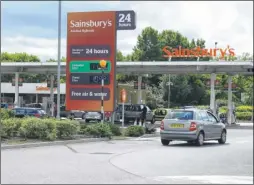  ??  ?? Sainsbury’s petrol station in Simone Weil Avenue, Ashford, suffered a power cut during the storm