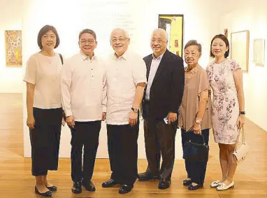  ??  ?? Fr. Jose Ramon “Jett” Villarin (second from left) together with the families of donors. From left are Charmaine Ching Cuna, Ben Ching, James Cheng, Judy Sy and Charlene Ching.
Photos by JOEY VIDUYA