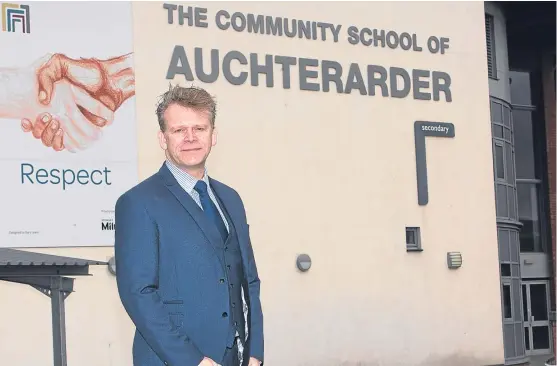  ?? Picture: Steven Brown. ?? Head teacher Stuart Clyde outside The Community School of Auchterard­er where suspicious online activity involving the Twitter account has sparked outrage among parents.