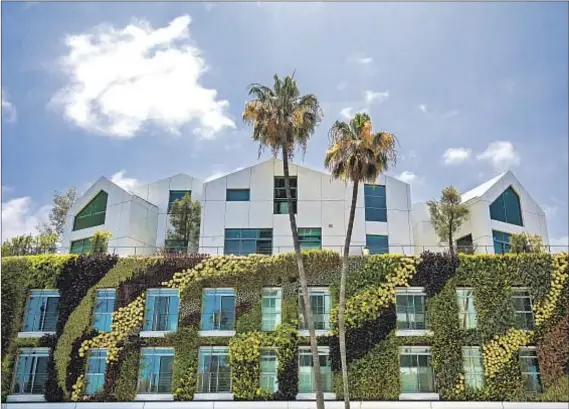  ?? Photog r aphs by Jason Speth ?? THE STYLISH two- story Sky Villa is toward the top of the newly built Gardenhous­e in Beverly Hills. Asking price: $ 5.888 million.