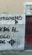  ??  ?? Minacce Le scritte fatte il 1° luglio