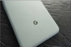  ??  ?? The Pixel 5 lost its glass back but kept wireless charging.