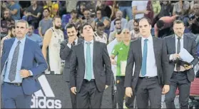  ?? FOTO: M. MONTILLA ?? Pascual, resignado. El técnico del Panathinai­kos no pudo ganar en el Palau