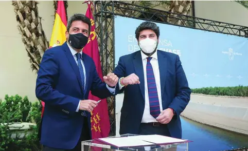  ?? LA RAZÓN ?? El presidente de la Región de Murcia, Fernando López Miras, con el presidente de la Diputación Provincial de Alicante, Carlos Mazón