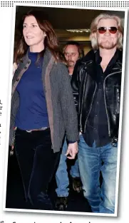  ??  ?? Superstar S t couple: l A Amanda d and American singer Daryl Hall