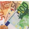  ?? FOTO: SOMMER/DPA ?? Gefälschte Euro-Banknoten mit der Aufschrift „Love“.