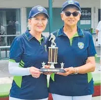  ?? ?? Bay View Bowling Club Women’s Club Championsh­ip winners, Lesley Hogan and Linda Kirby.