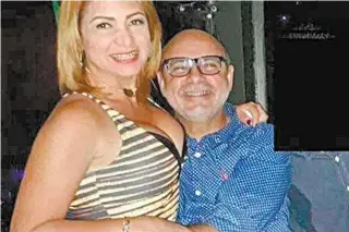 ?? ARQUIVO PESSOAL ?? Márcia Oliveira de Aguiar, foragida, está sendo investigad­a junto com o marido Fabrício Queiroz