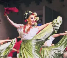  ?? /CORTESÍA ?? El grupo de baile folklórico presenta este sábado en nuestra ciudad su show “México, de tierra a mar”.