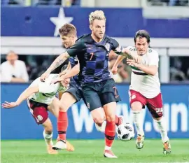  ??  ?? Ivan Rakitic hizo el gol con el que el rival de Francia superó al Tricolor.