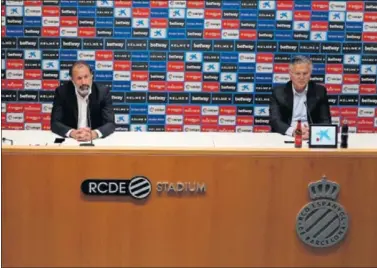  ??  ?? Rufete, director deportivo, y José María Durán, consejero delegado, comparecie­ron en el RCDE Stadium.