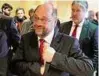  ??  ?? Enttäuscht: Martin Schulz im Willy-Brandt-Haus. Foto: dpa